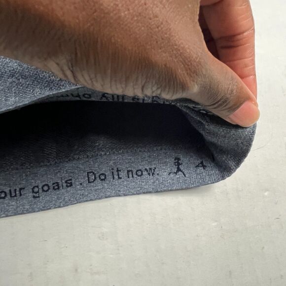 Lululemon Womens Swiftly Tech Short Sleeve Seamless Gray Athletic Top Size 4 - Picture 4 of 8